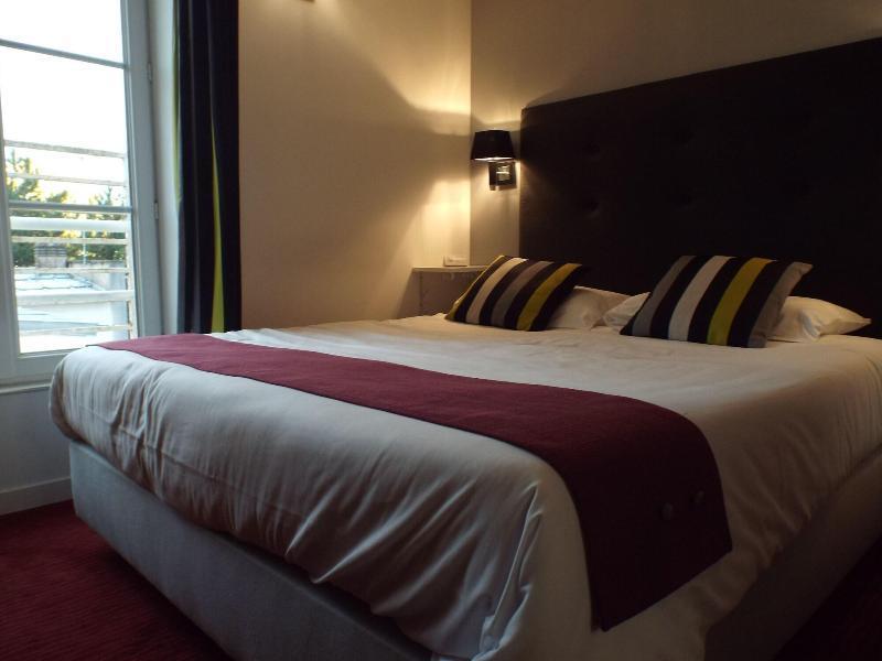 Logis Hotel Saint Martin Orléans Kültér fotó