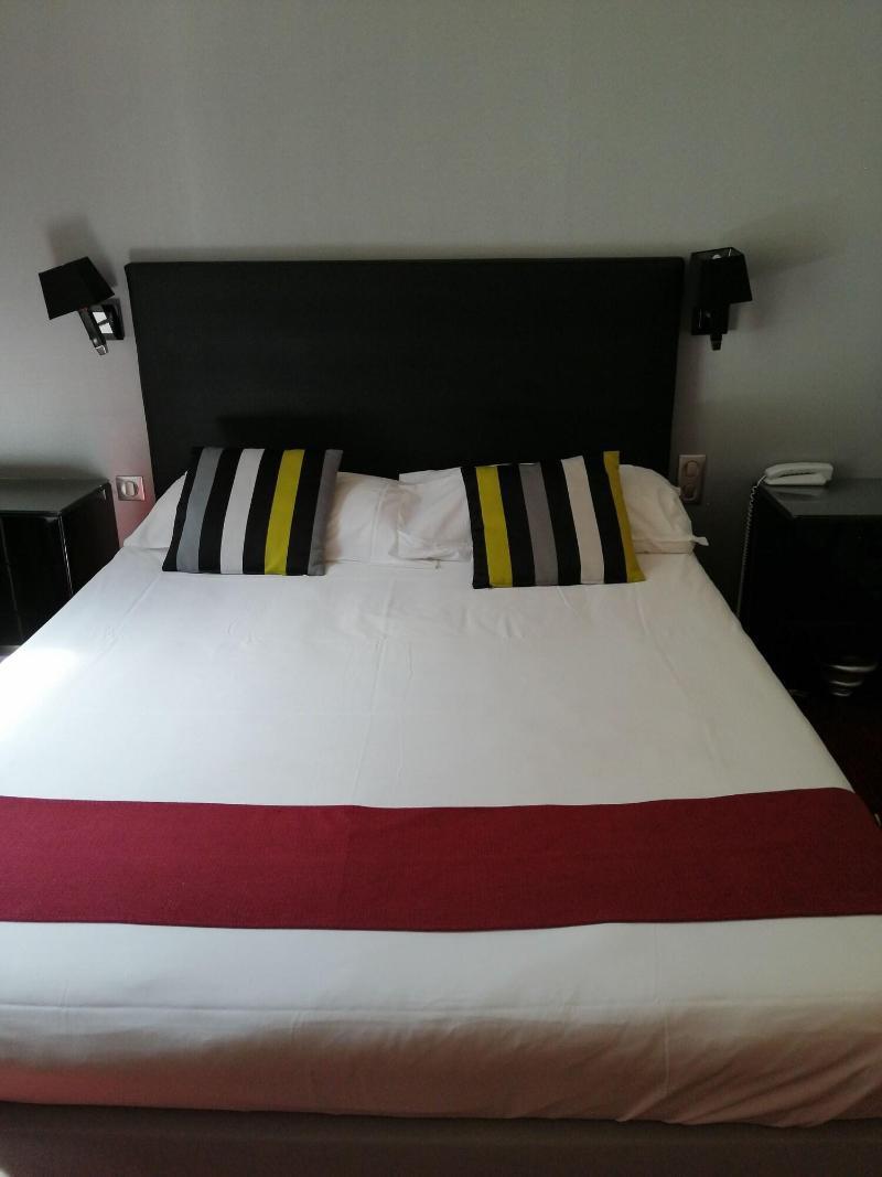 Logis Hotel Saint Martin Orléans Kültér fotó